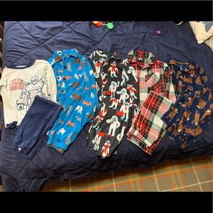 Lot size 6 pajamas